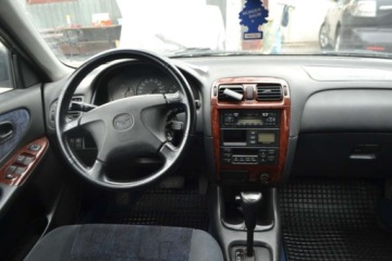 Mazda 626 V Sedan 2.0 136KM 1999 Mazda 626 BEMOWO 2.0 benzyna, 1999 rok produkcji KOMIS TYSIAK, zdjęcie 7