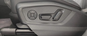 Audi Q8 SUV 3.0 45 TDI 231KM 2023 Audi Q8 Salon Polska Sline zawieszenie pneumatyczne , matrix 3.0 Diesel, zdjęcie 13