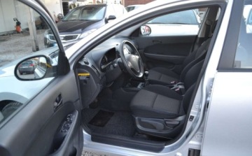 Hyundai i30 I CW 1.6 DOHC CVVT 126KM 2009 Hyundai i30 1.6 - Bezwypadkowy - Oplacony - Oryginal bez korozji 1.6 126KM, zdjęcie 5