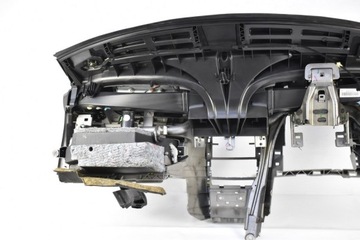 КОНСОЛЬ ПРИБОРНОЙ ПАНЕЛИ КОКПИТ PEUGEOT 207 06R