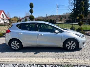 Kia Ceed II Hatchback 5d Facelifting 1.6 GDI 135KM 2016 Kia Ceed 1.6 benzyna AUTOMAT, zarejestrowany w Pl, zdjęcie 3