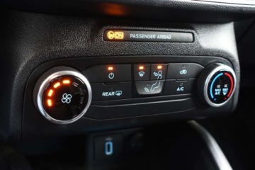 Ford Focus IV Hatchback 1.5 EcoBlue 120KM 2020 Ford Focus Bezwypadek SalonPL Tempomat Czuj park. Klima CarPlayAA FV23, zdjęcie 13