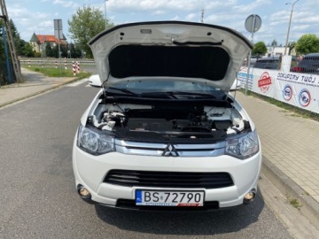 Mitsubishi Outlander III 2015 Mitsubishi Outlander AUTOMATNAWIGACJAKSENONYNAPED 4X4GWARANCJA7 MIEJSC, zdjęcie 21
