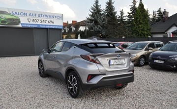 Toyota C-HR I Crossover 1.8 Hybrid 122KM 2018 Toyota C-HR 1.8 Hybryda Kamera Cofania Nawigacja Grz.siedzenia 1.8 Hybryda, zdjęcie 9