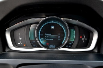 Volvo S60 II Sedan Facelifting 2.0 D4 DRIVE-E 181KM 2014 Volvo S60 2.0 D4 Lift Led FULL OPCJA Skóra Navi, zdjęcie 25