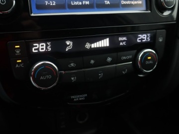 Nissan X-Trail III Terenowy Facelifting 1.7 dCi 150KM 2019 Nissan X-Trail 1.7 dCi, Salon Polska, Serwis ASO, zdjęcie 15