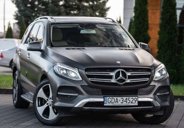 Mercedes GLE W166/C292 SUV 3.0 400 333KM 2017 Mercedes-Benz GLE 3.0B 333Ps Ledy Panorama Kamery 360 Jasna skora ZADBANY