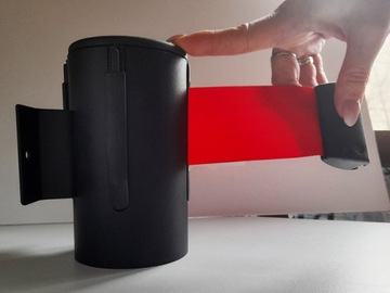 Настенная кассета с выдвижной красной лентой, 3,7 м