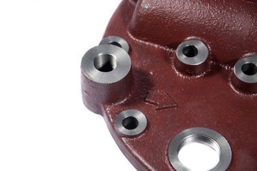 КРЫШКА ПОДЪЕМНОГО НАСОСА URSUS C-4011 360 360-3P 355 TUR Снята