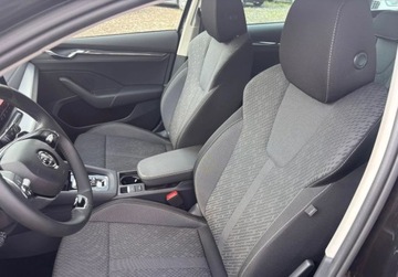 Skoda Octavia IV Scout 1.5 TSI ACT 150KM 2024 Skoda Octavia 1.5TSI 150KM przeb.2500km MATRIX zadbana 1.5 Benzyna 150KM, zdjęcie 9