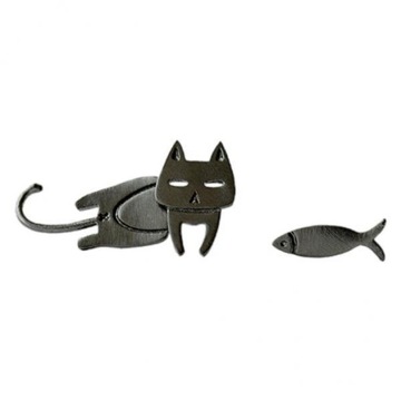 2 Cat Stud Earrings Asymmetrical Temperament for