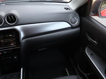 Suzuki Vitara III 2020 Suzuki Vitara 1.4 BoosterJet, Salon Polska, zdjęcie 7