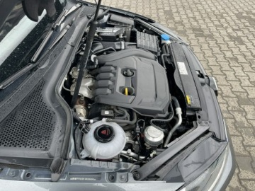 Volkswagen Golf VII Variant Facelifting 1.5 TSI BMT 130KM 2020 Volkswagen Golf Podgrz Klimatronik Czujniki park., zdjęcie 14