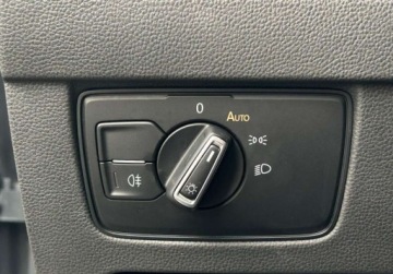 Volkswagen Passat B8 Limousine Facelifting 1.5 TSI EVO 150KM 2021 Volkswagen Passat Essence Pakiety, Tempomat, Reflektory LED, Bezwypadkowy, zdjęcie 19