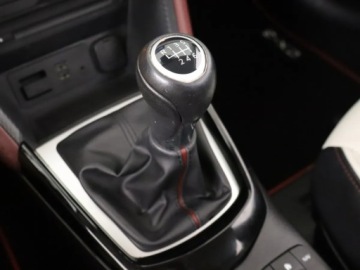 Mazda CX-3 Crossover 2.0 SKY-G 120KM 2017 Mazda CX-3 2.0 Skyactiv-G, Salon Polska, Skóra, zdjęcie 12