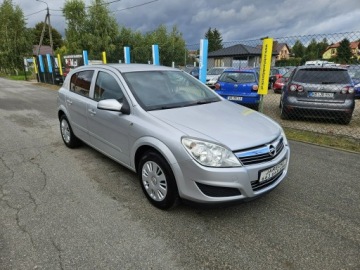 Opel Astra H Hatchback 5d 1.6 Twinport ECOTEC 105KM 2007 Opel Astra Opłacona Zdrowa Zadbana Serwisowana, zdjęcie 2