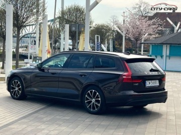 Volvo V60 I Kombi Facelifting 2.0 D3 DRIVE-E 150KM 2018 Volvo V60 2.0 Diesel 150KM LIFT Lakier w orygiale Bardzo zadbane, zdjęcie 32