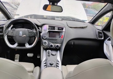 DS 5 2012 Citroen DS5 2012r, 2.0 HDI, HYBRID, AUTOMAT. Uszkodzony przod. 2.0 163KM, zdjęcie 5