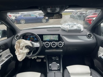 Mercedes Klasa B W247 Sports Tourer 2.0 220 190KM 2019 Mercedes B 220 AMG line 4Matic Skóra Kamery, zdjęcie 6