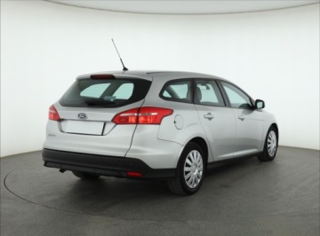 Ford Focus III Kombi Facelifting 1.5 TDCi 95KM 2015 Ford Focus 1.5 TDCi, Salon Polska, Serwis ASO, zdjęcie 4