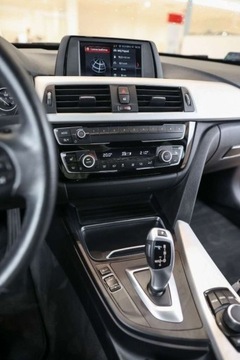 BMW Seria 3 F30-F31-F34 Gran Turismo Facelifting 2.0 318d 150KM 2019 BMW 3GT 3GT Sport Line aut 2.0 Diesel 150KM, zdjęcie 27