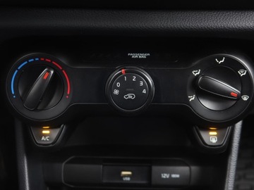 Kia Picanto III Hatchback 5d Facelifting 1.2 DPI 84KM 2021 Kia Picanto 1.2 MPI, Salon Polska, Serwis ASO, zdjęcie 12