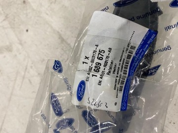 LISTWA SZYBY CZOŁOWEJ LEWA FORD C-MAX AM51-R03179