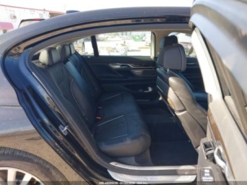 BMW Seria 7 G70 2022 BMW Seria 7 740i 2022 3.0 Benzyna 335KM, zdjęcie 12