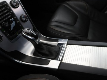 Volvo XC60 I SUV Facelifting 2.0 D3 DRIVE-E 150KM 2015 Volvo XC 60 Ocean Race automat skóra navi kamera, zdjęcie 26