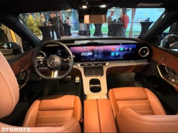 Mercedes GLC C254/X254 2026 Mercedes-Benz GLC Mercedes-Benz GLC 400 94kWh 4-Matic EQ Elektryczny 489KM, zdjęcie 18