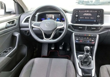 Volkswagen T-Roc I SUV Facelifting 1.5 TSI ACT 150KM 2022 Volkswagen T-Roc 1,5 TSI 150kM LifePlus Salon Polska F.Vat 23 1.5 Benzyna, zdjęcie 9