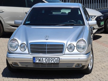 Mercedes Klasa E W210 1998 Mercedes E240 V6 aut Elegance 160000km Skóra Hak Grzane fotele 2xParktronik, zdjęcie 28