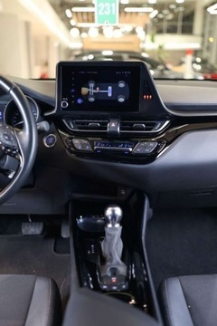 Toyota C-HR I Crossover Facelifting 2.0 Hybrid Dynamic Force 184KM 2023 Toyota C-HR 2.0 Hybrid Style 2.0 Hybryda 184KM, zdjęcie 18