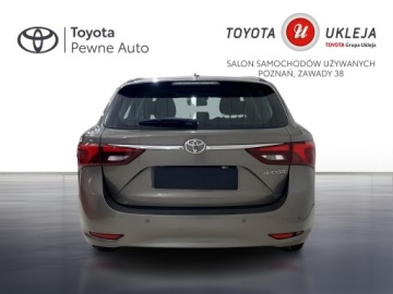 Toyota Avensis III Wagon Facelifting 2015 2.0 D-4D 143KM 2017 Toyota Avensis 2.0 D-4D Premium III (2009-) Toyota, zdjęcie 6