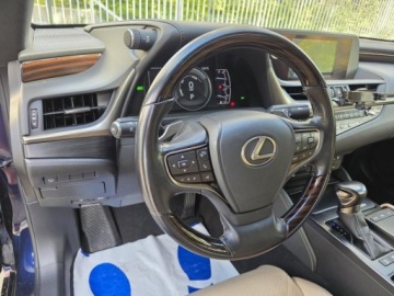 Lexus ES VII (XV70) Sedan 300h 218KM 2021 LEXUS ES 300h Prestige, 2.5l bybryda 218KM*Zadbany*Sprawny technicznie, zdjęcie 8