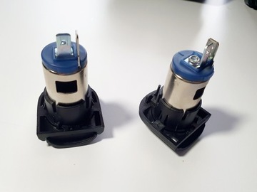 HNÍZDO NABÍJENÍ 2SZT.12V 180W KIA NIRO I 16-21R