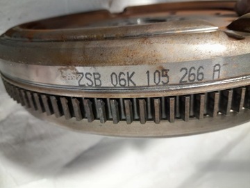 AUDI S3 8V VW SEAT 2.0 TFSI 06K105266A DSG SPOJKA KOLO DVOUHMOTNÉ