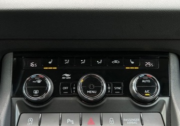 Skoda Karoq Crossover 1.5 TSI ACT 150KM 2021 Skoda Karoq Style Pakiet Comfort, ACC, GPS, Kessy, Kamera cofania, Asyste, zdjęcie 26