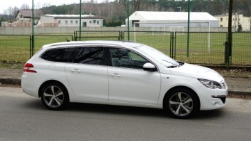 Peugeot 308 II SW 1.2 PureTech 130KM 2015 308 .. Panorama .. Ledy .. Nawigacja .. Kamera .. 2 x PDC .. Klimatronik ., zdjęcie 37