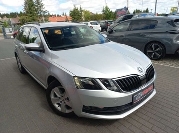Skoda Octavia III Kombi Facelifting 2.0 TDI 150KM 2019 Skoda Octavia Salon Polska DSG Klimatronik Podgrzewana przednia szyba i fo, zdjęcie 2