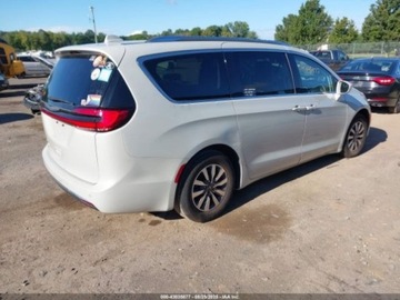 Chrysler Pacifica II 2021 Chrysler Pacifica Touring L, 2021r., 3.6L 3.6 Benzyna 287KM, zdjęcie 2