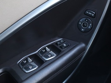 Hyundai Santa Fe III SUV Facelifting 2.0 CRDi 185KM 2017 Hyundai Santa Fe 2.0 CRDi, Salon Polska, zdjęcie 18