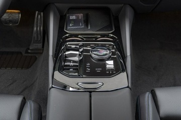 BMW Seria 5 G90-91 Sedan Plug-In 3.0 50e 489KM 2025 BMW 550 xDrive Sedan Dostępny od ręki!, zdjęcie 16
