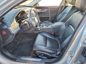 Jaguar XF II Sedan 3.0 V6 380KM 2016 Jaguar XF 2016 JAGUAR XF PRESTIGE 3.0 Benzyna 380KM, zdjęcie 6