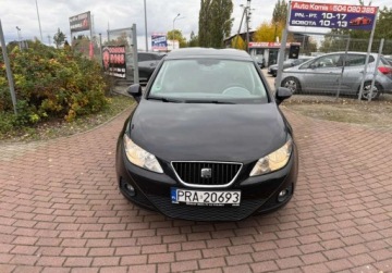 Seat Ibiza IV Hatchback 5d 1.2 TSI 105KM 2011 Seat Ibiza 1.2Tsi KLIMATRONIC Panorama dach Extra stan 1.2 Benzyna 105KM, zdjęcie 1