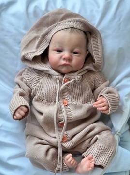 ŚPIĄCA LALKA REBORN JAK PRAWDZIWE NIEMOWLĘ 49 CM