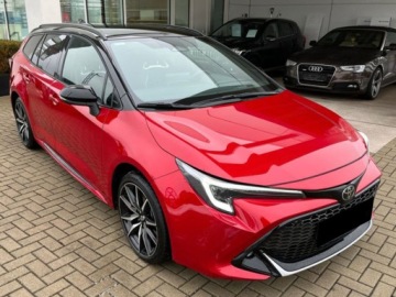 Toyota Corolla XII TS Kombi Facelifting 1.8 Hybrid 140KM 2026 GR Sport 1.8 Hybrid 140KM | Podgrzewane fotele!, zdjęcie 2