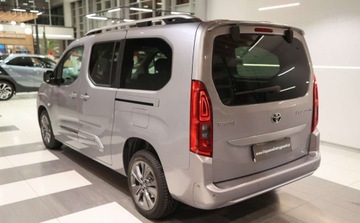 Toyota 2022 Toyota Proace City Verso City Verso Long 1.2 D-4T Family Comfort Aut. Ofer, zdjęcie 3