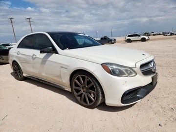 Mercedes Klasa E W212 2014 Mercedes-Benz Klasa E 63 AMG-S 2014 5.5l 5.5 Benzyna 577KM, zdjęcie 4
