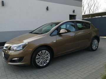 Opel Astra J Hatchback 5d Facelifting 1.6 Twinport ECOTEC 115KM 2013 Opel Astra 1,6 16v 116KM Klima LIFT Isofix Ledy, zdjęcie 9